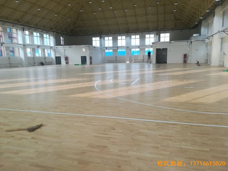 山東濟(jì)南歷城區(qū)小學(xué)運動木地板鋪裝案例