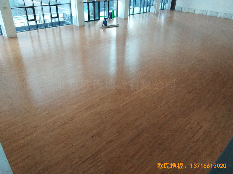 北京朝陽經(jīng)管學院運動館運動木地板鋪裝案例4