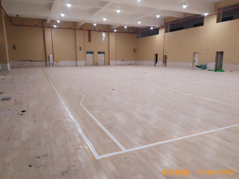 廣州黃埔區(qū)萬(wàn)樾山小學(xué)籃球館體育地板