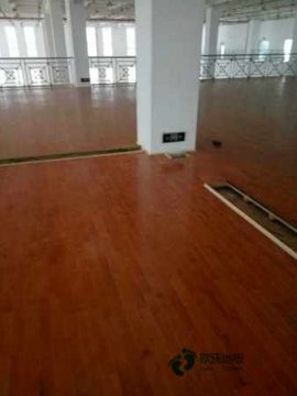 籃球場運動木地板材質